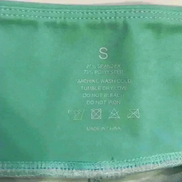 Flexi Lexi Capri Pilates leggings, Size Small - Picture 7 of 10